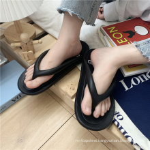 New Clip Toe Sandals Indoor Outdoor Summer Couple Slippers Thongs Fashion Beach Casual Shoes Slippers Men Slides Flip Flops